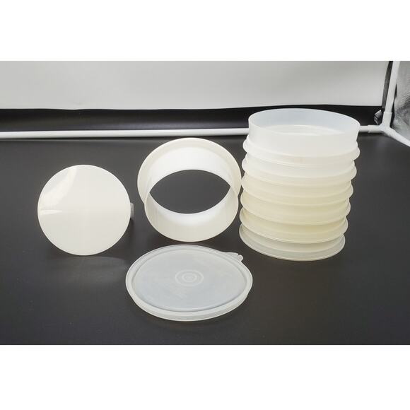 VTG Tupperware 882 4” Hamburger Press & 6 Hamburger Keepers 1 Seal - Picture 2 of 4